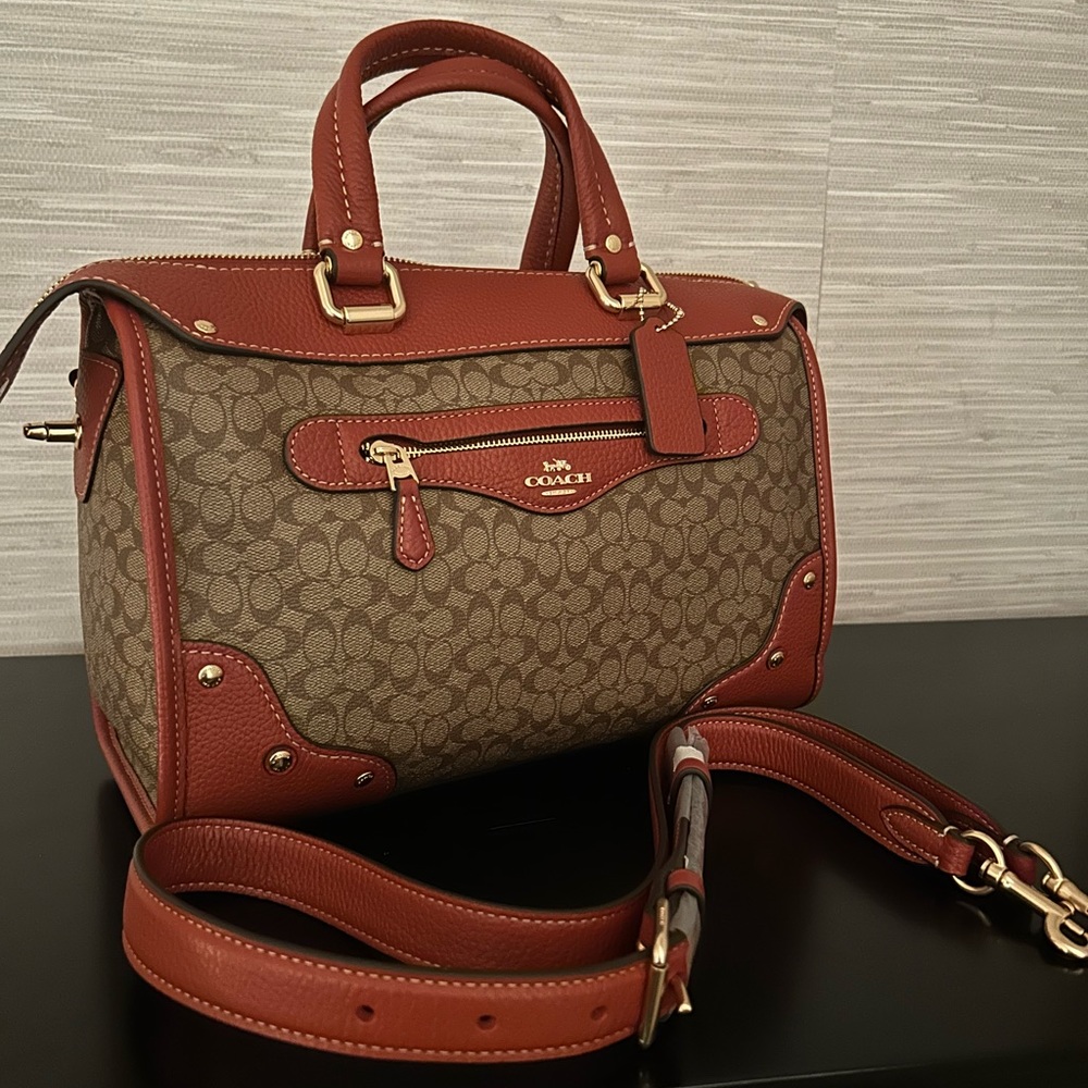 Coach handbag never used